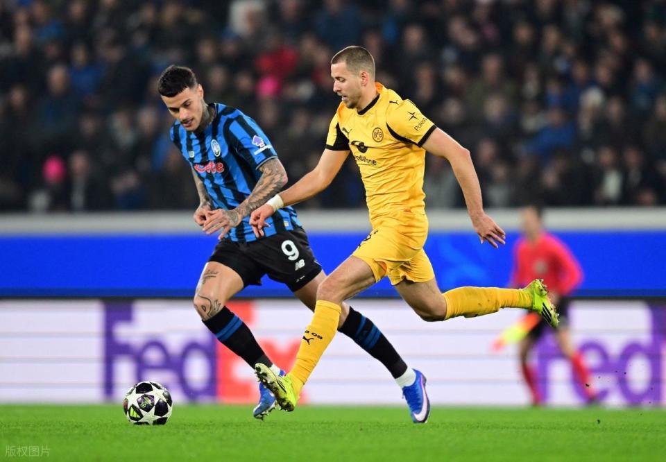 太狠了！今晚法兰克福调整名单以备欧冠多特蒙德围绕中超更衣室发声，塔图姆在中国队比赛中惊险取胜的简单介绍